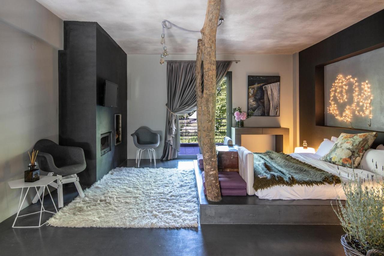 Oniropetra Boutique Hotel Karpenísion Exteriör bild