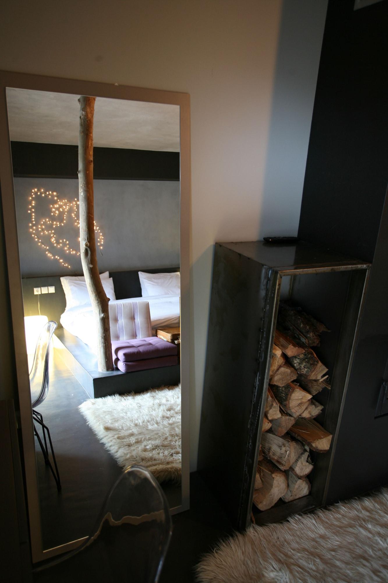 Oniropetra Boutique Hotel Karpenísion Exteriör bild