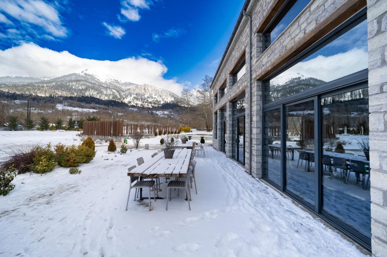 Oniropetra Boutique Hotel Karpenísion Exteriör bild