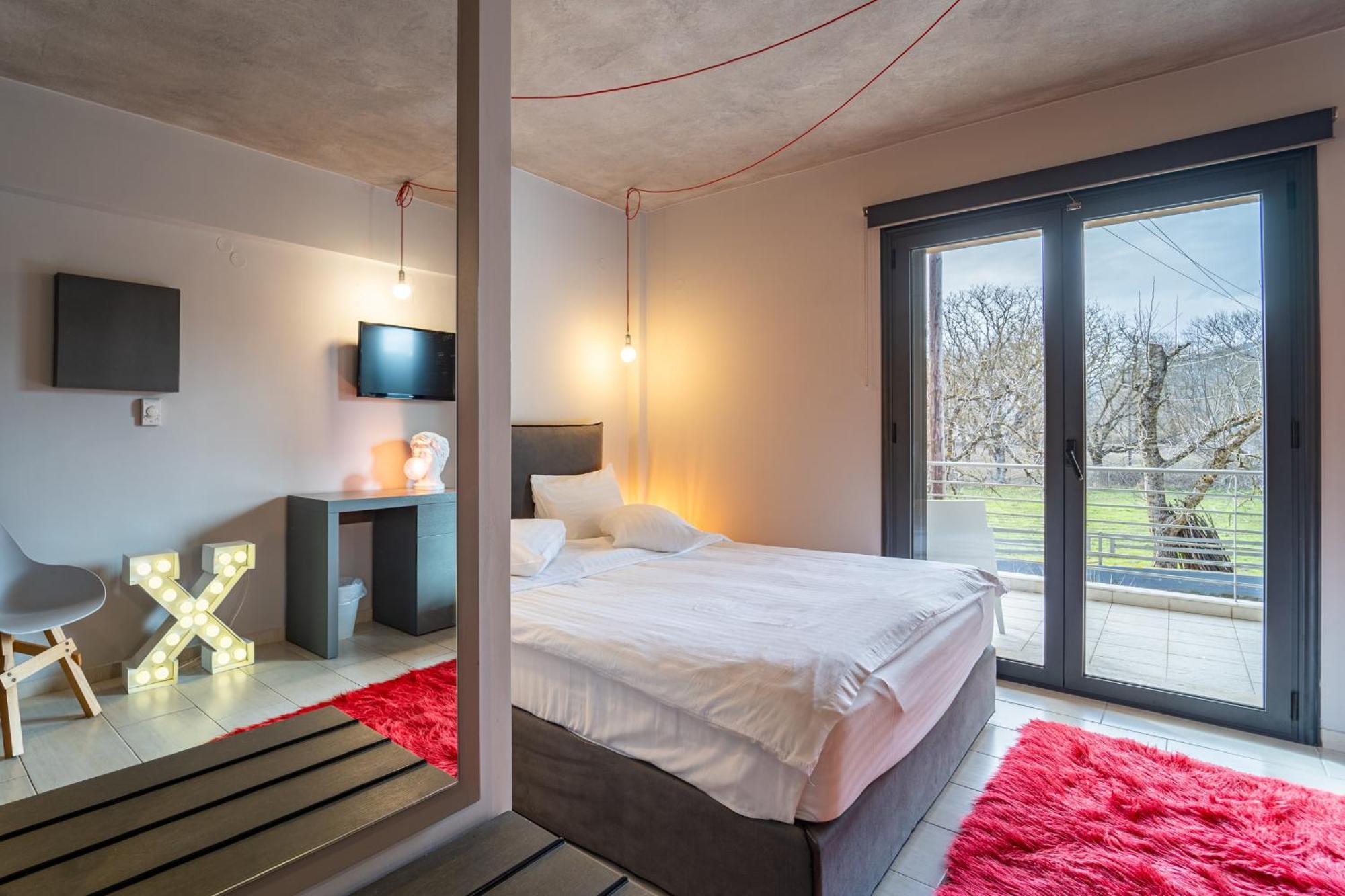 Oniropetra Boutique Hotel Karpenísion Exteriör bild